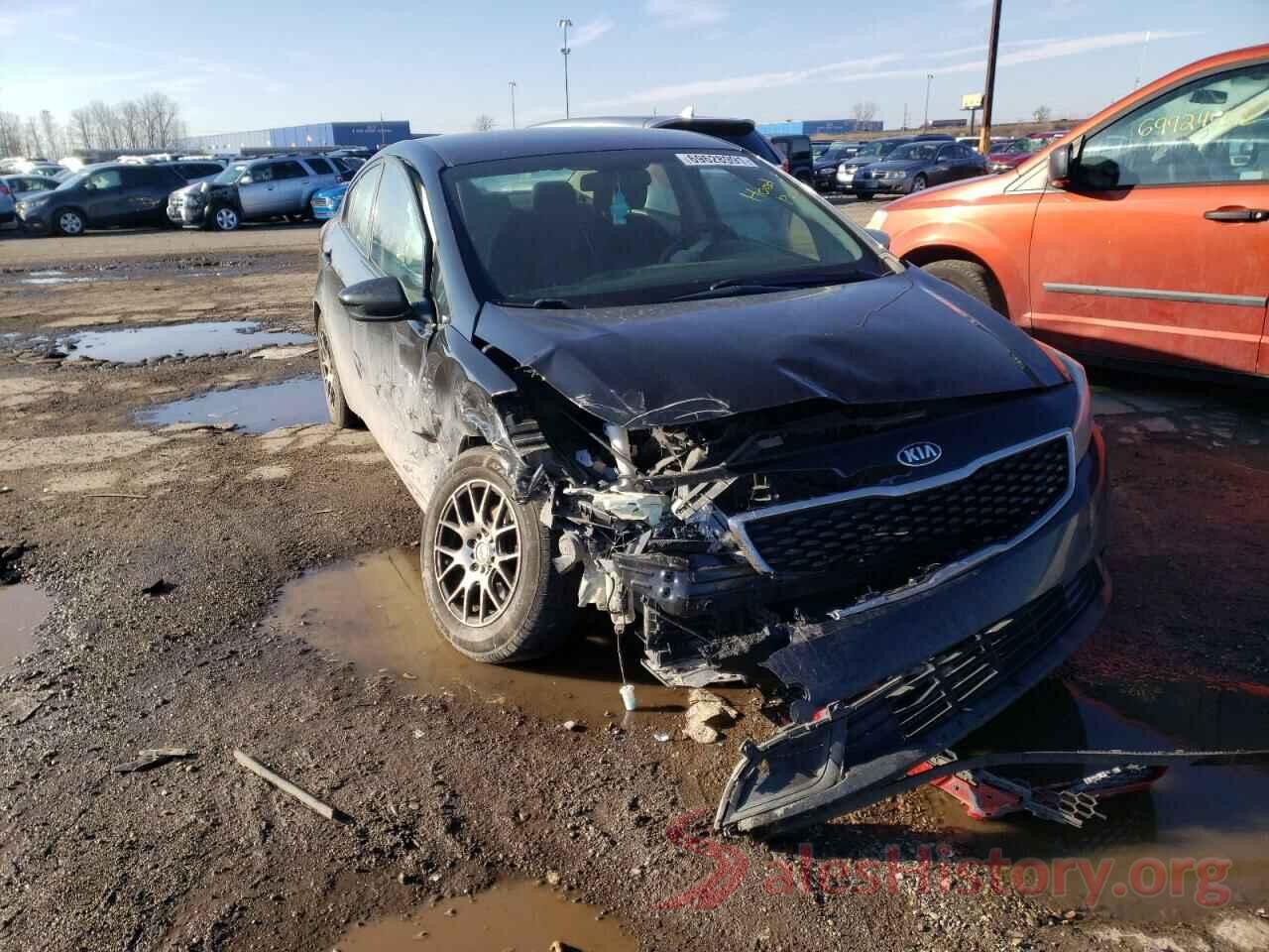 3KPFK4A77HE012642 2017 KIA FORTE