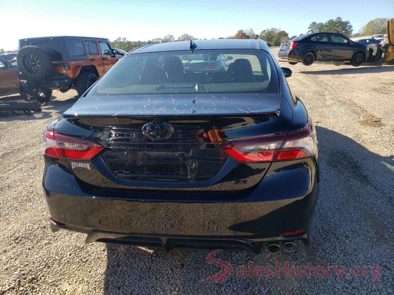 4T1G11AK0NU011559 2022 TOYOTA CAMRY