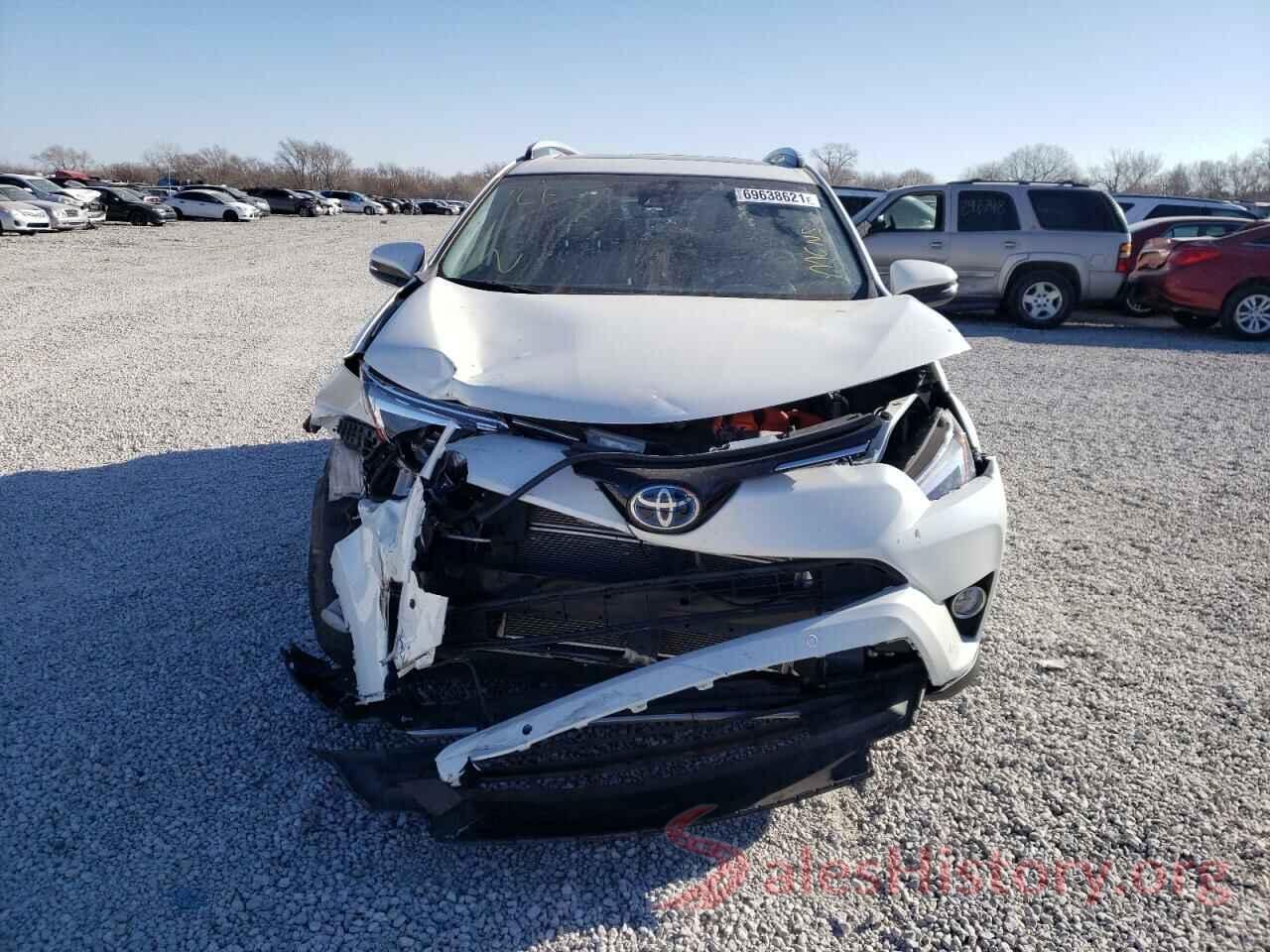 JTMDJREV6JD194857 2018 TOYOTA RAV4