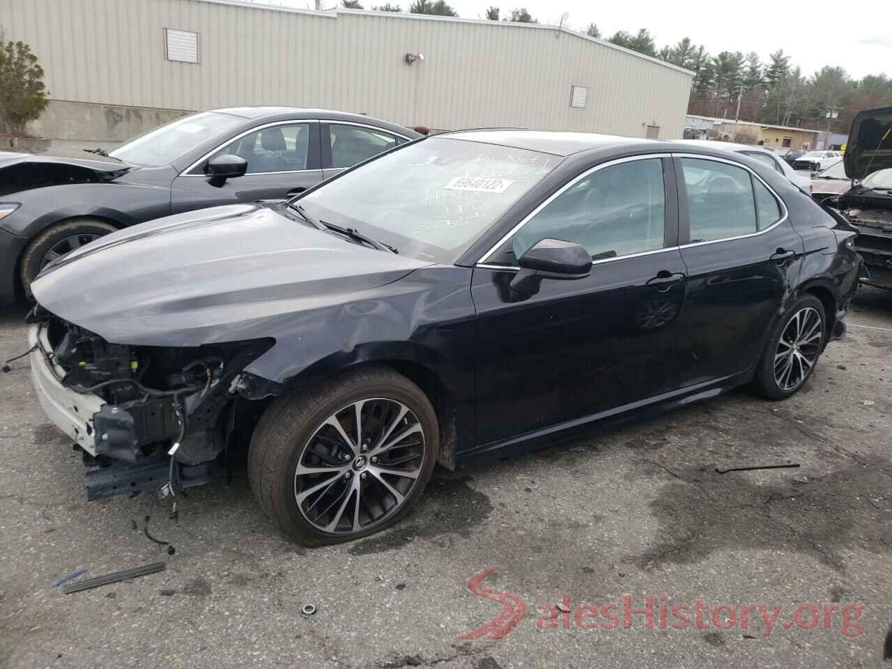 4T1B11HK6JU635277 2018 TOYOTA CAMRY