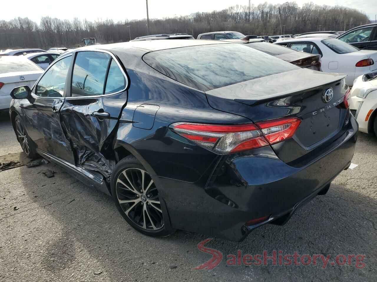 4T1B11HK1JU653704 2018 TOYOTA CAMRY