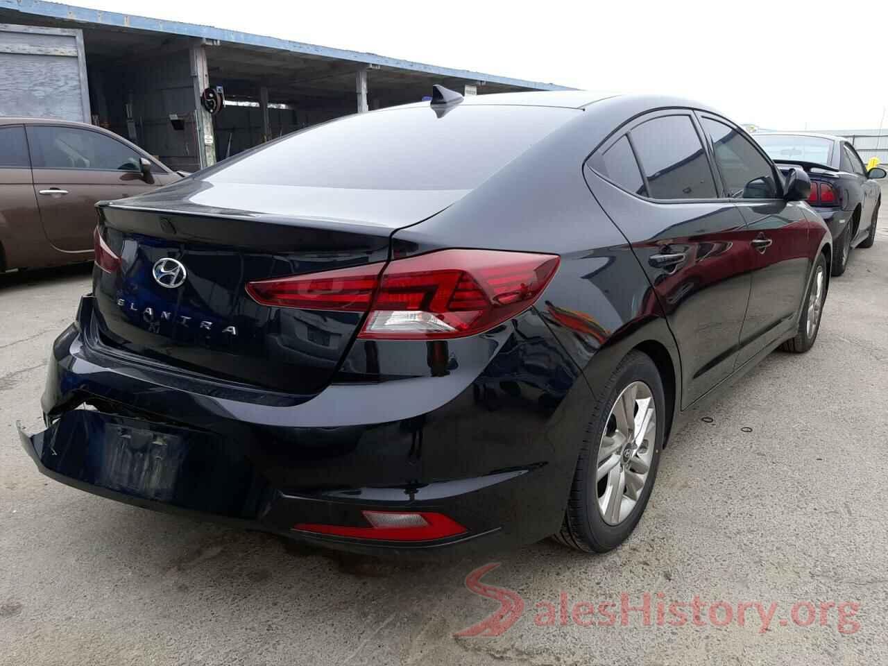 5NPD84LF8KH449126 2019 HYUNDAI ELANTRA