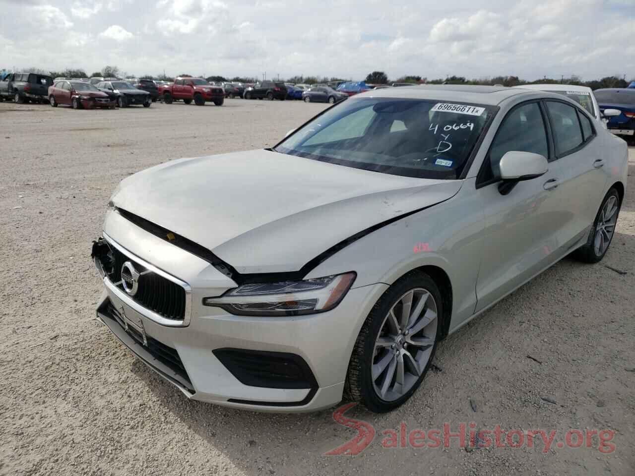 7JR102FKXKG001029 2019 VOLVO S60