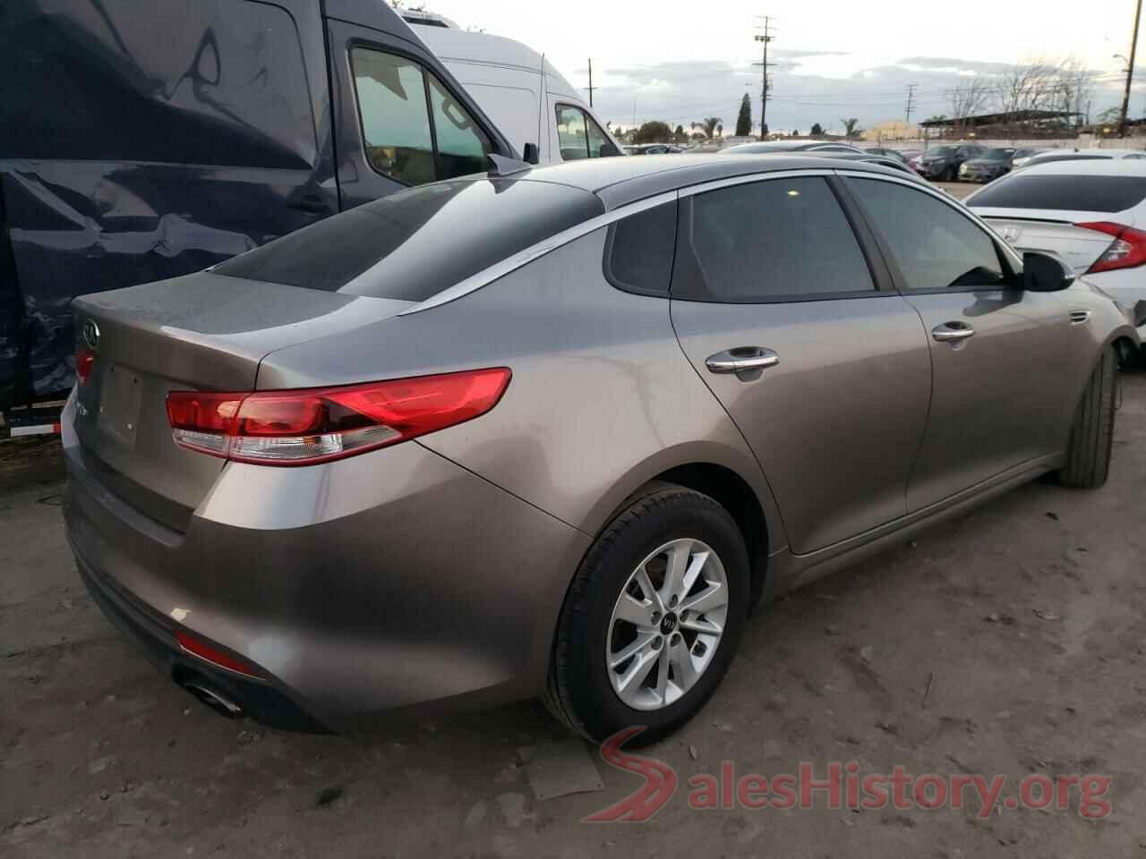 5XXGT4L34JG225069 2018 KIA OPTIMA