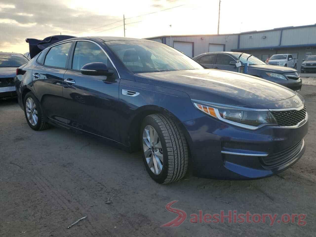 5XXGT4L30JG273233 2018 KIA OPTIMA