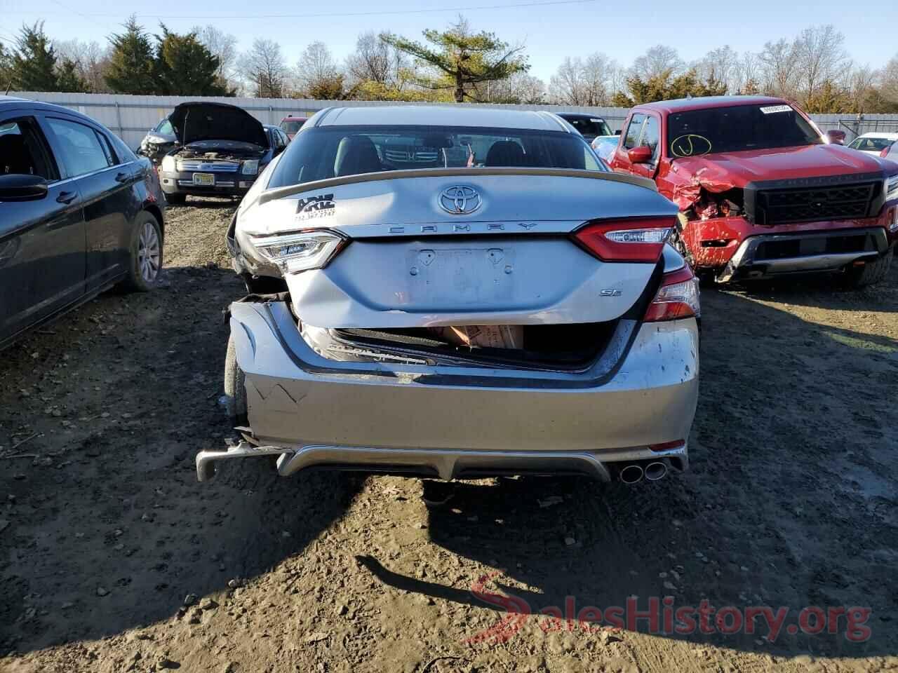 4T1B11HK4JU550423 2018 TOYOTA CAMRY