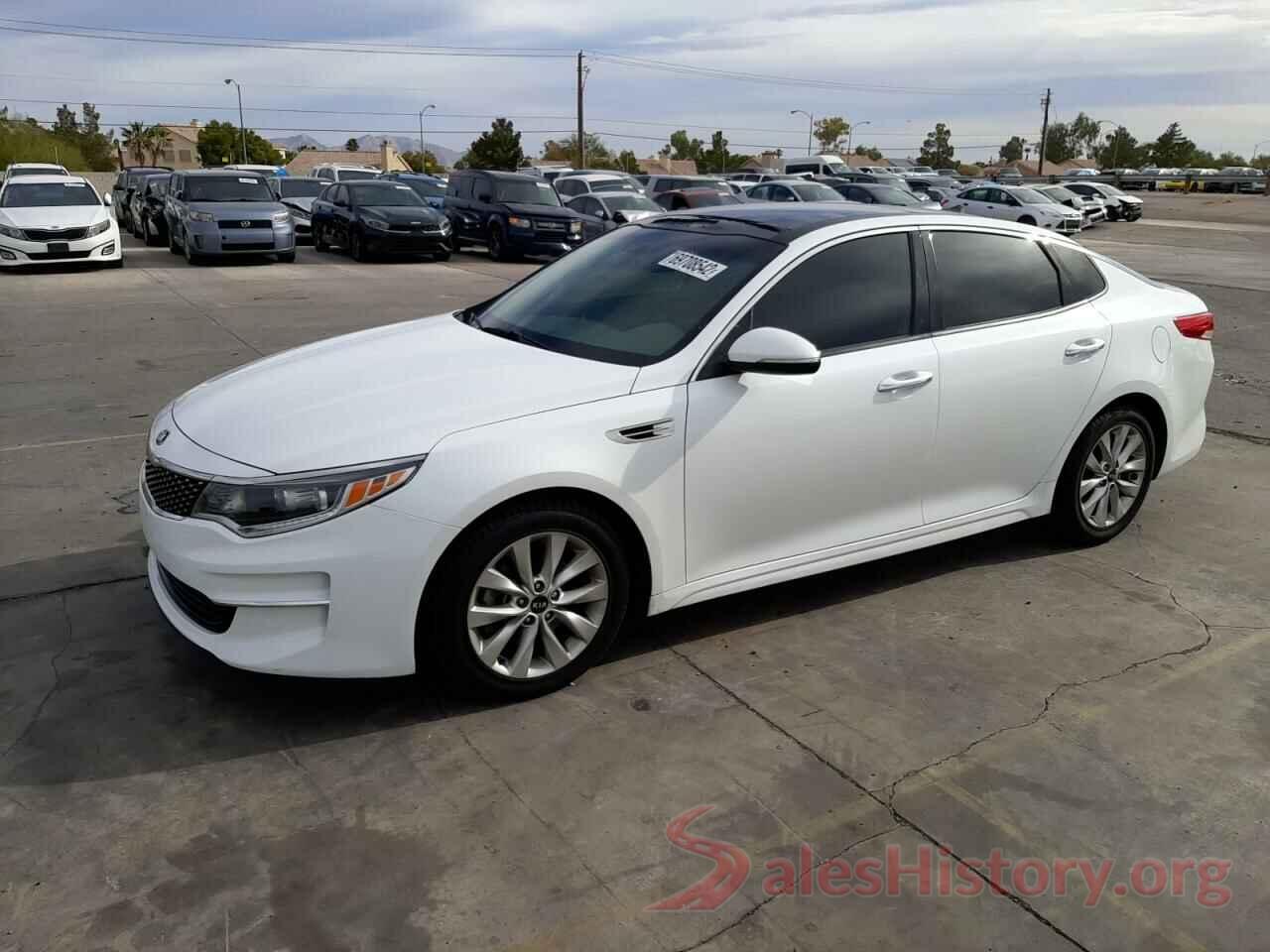 5XXGU4L36JG225765 2018 KIA OPTIMA