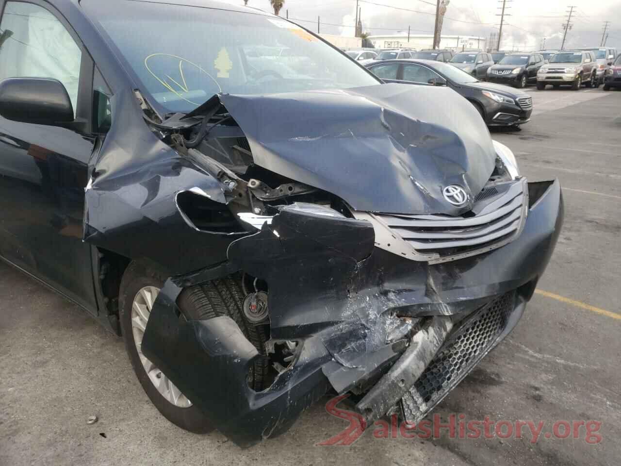 5TDYK3DC6FS627052 2015 TOYOTA SIENNA