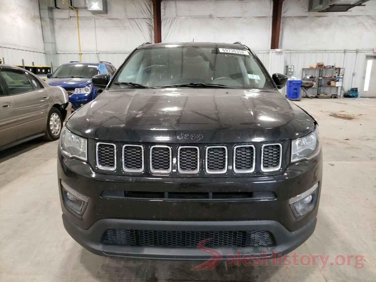 3C4NJDBB8JT349887 2018 JEEP COMPASS