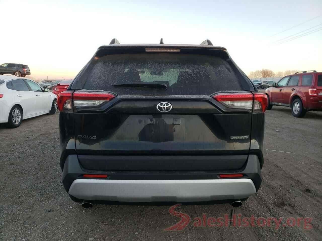 2T3J1RFV0MW144044 2021 TOYOTA RAV4