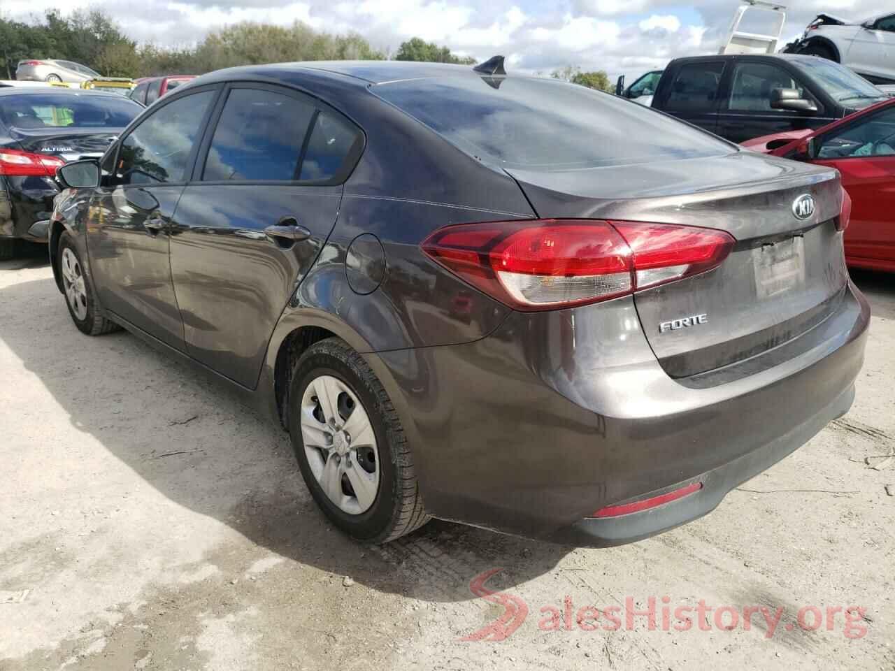 3KPFK4A71JE185613 2018 KIA FORTE