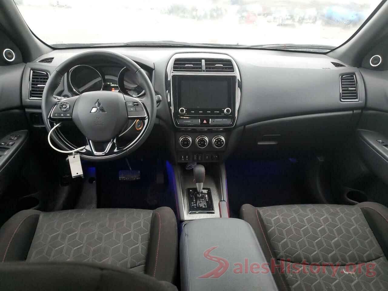 JA4AP3AU5LU025566 2020 MITSUBISHI OUTLANDER