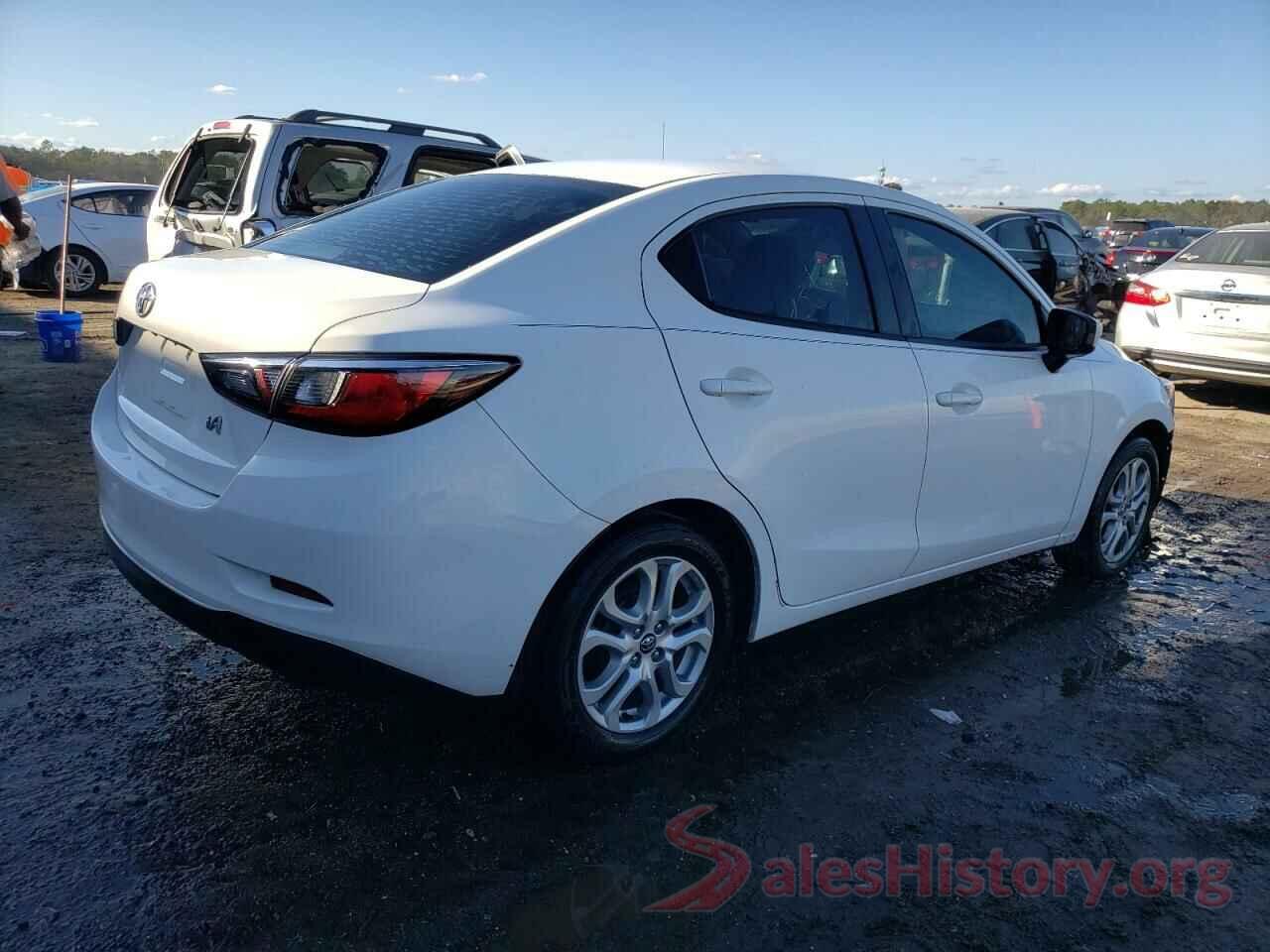 3MYDLBYV6HY152551 2017 TOYOTA YARIS