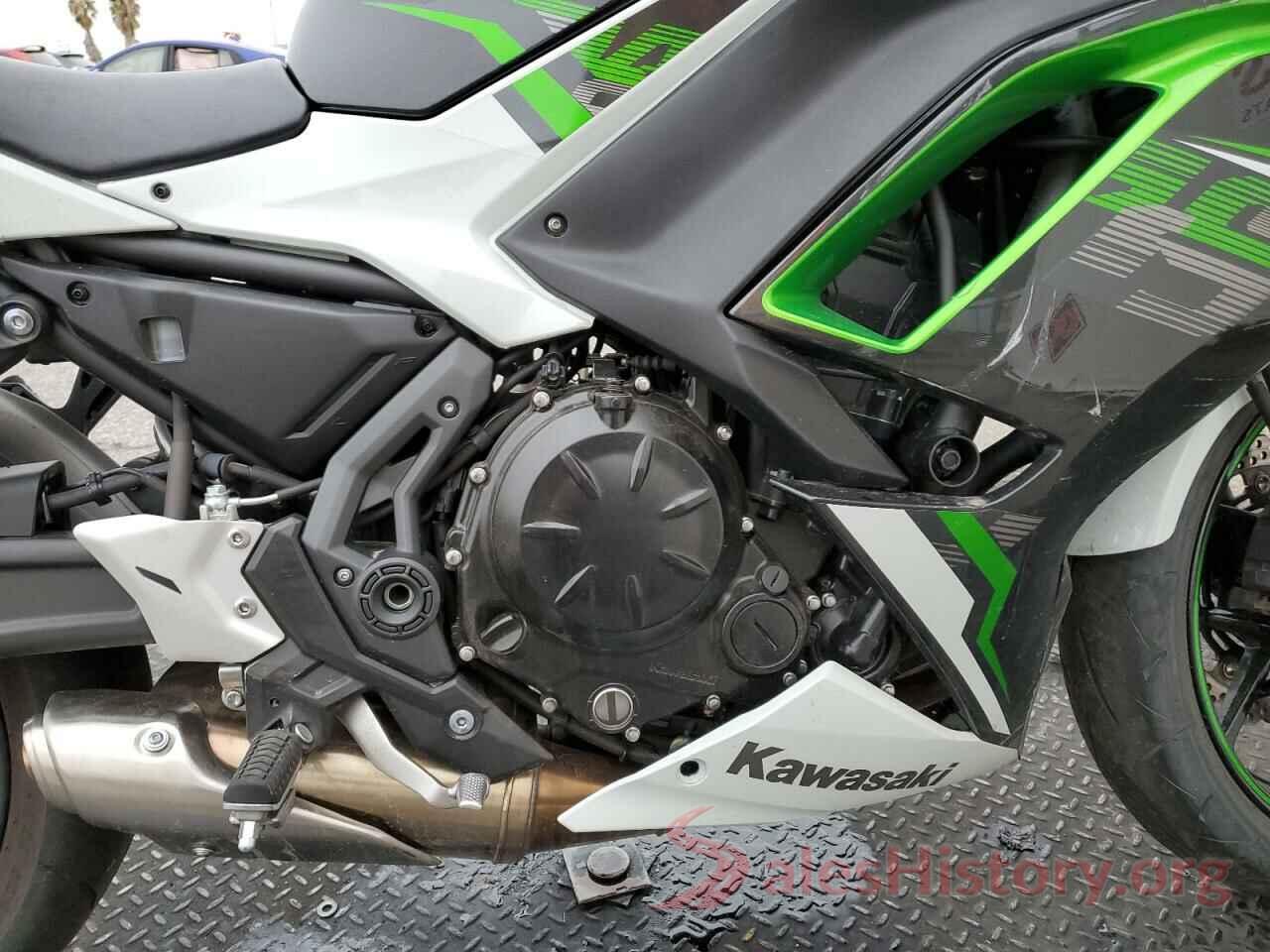 ML5EXEM16NDA67426 2022 KAWASAKI EX650 M