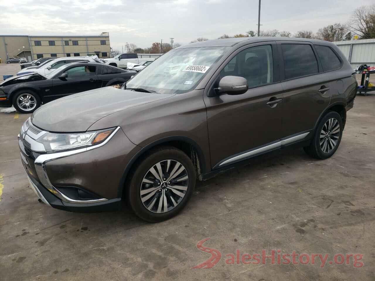 JA4AD3A3XKZ022258 2019 MITSUBISHI OUTLANDER