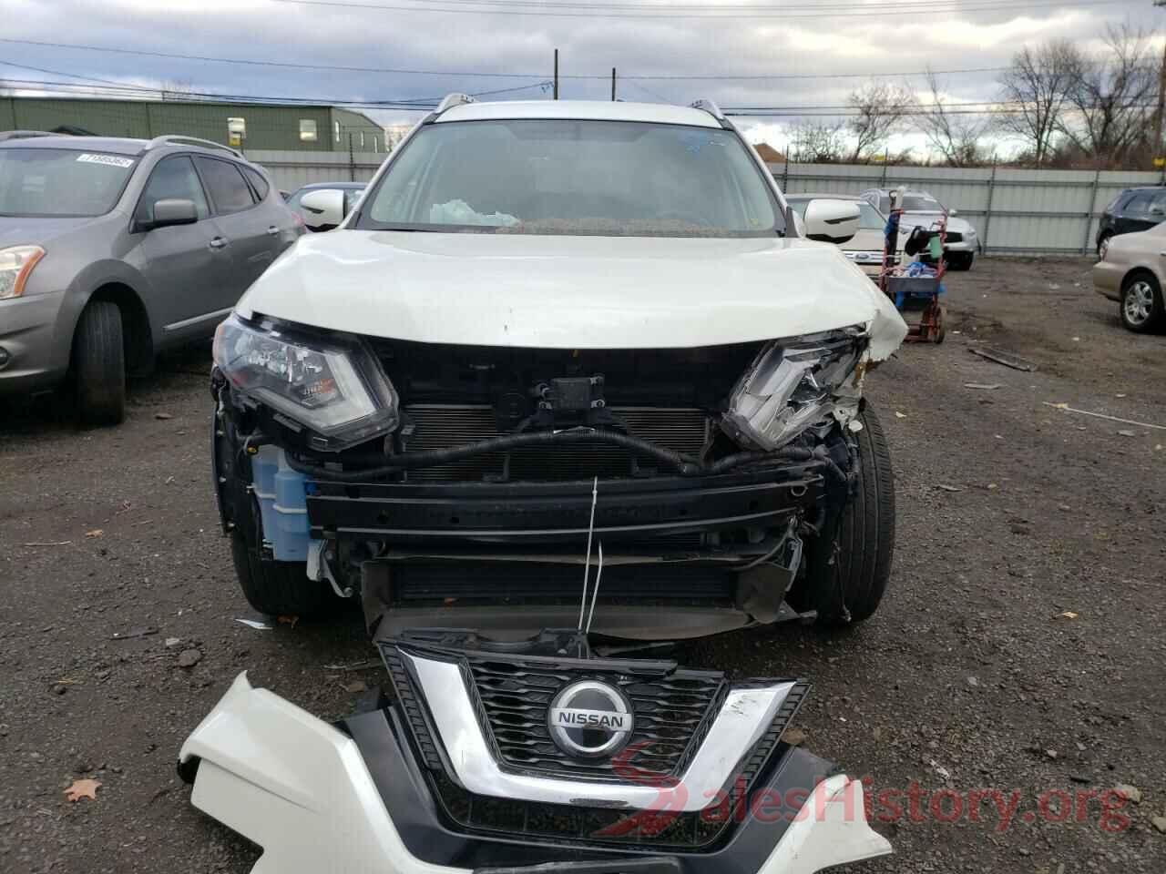 KNMAT2MV3JP602798 2018 NISSAN ROGUE