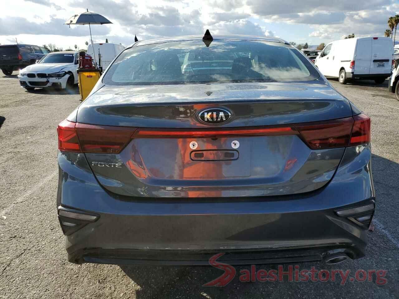 3KPF24AD1KE070405 2019 KIA FORTE