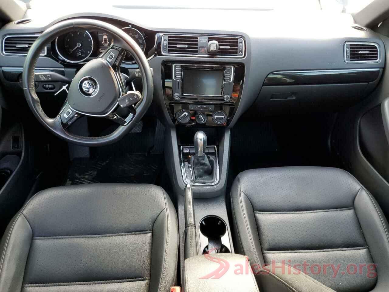 3VWD17AJXJM229067 2018 VOLKSWAGEN JETTA