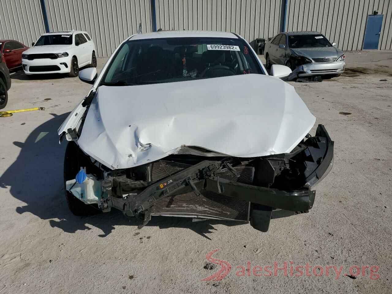 5NPD84LFXJH396671 2018 HYUNDAI ELANTRA