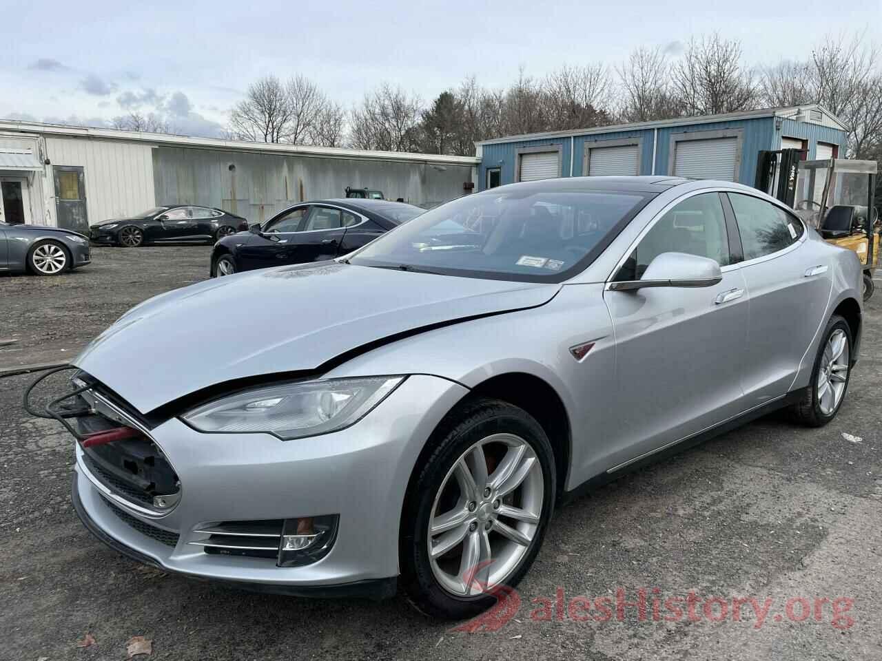 5YJSA1DN1DFP11618 2013 TESLA MODEL S