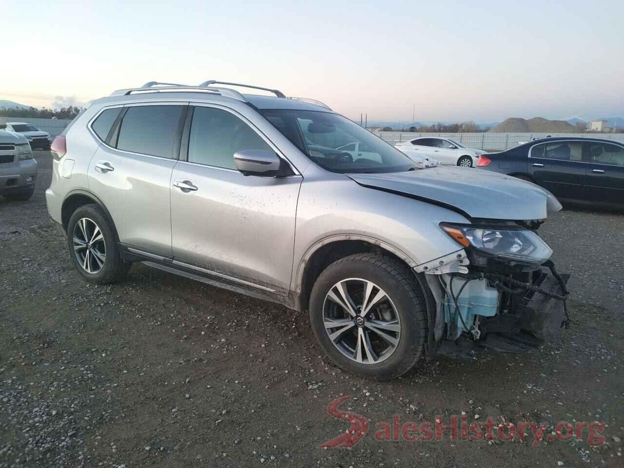 5N1AT2MV1JC778137 2018 NISSAN ROGUE