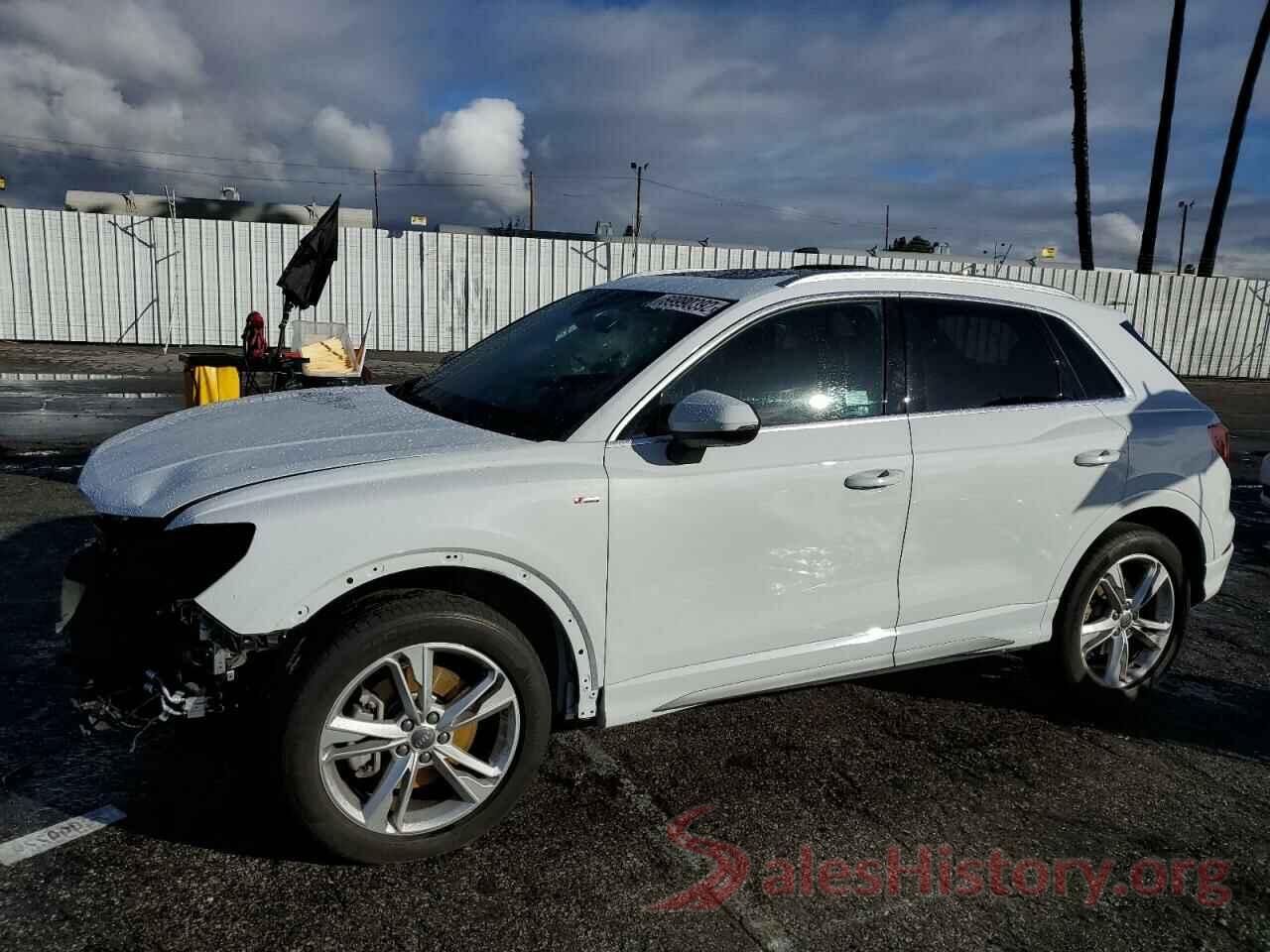 WA1DECF34L1038801 2020 AUDI Q3