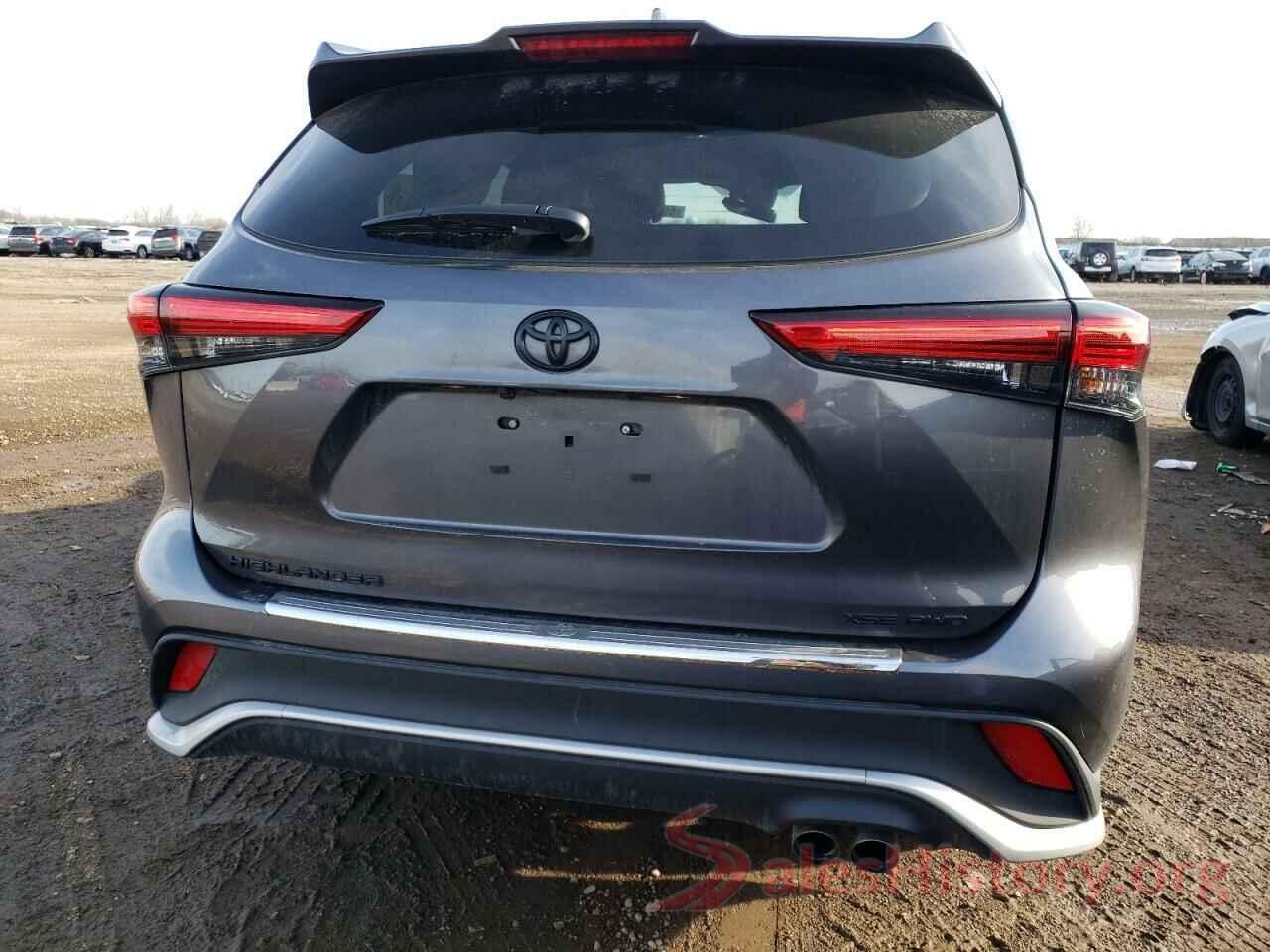 5TDJZRBH8NS191317 2022 TOYOTA HIGHLANDER