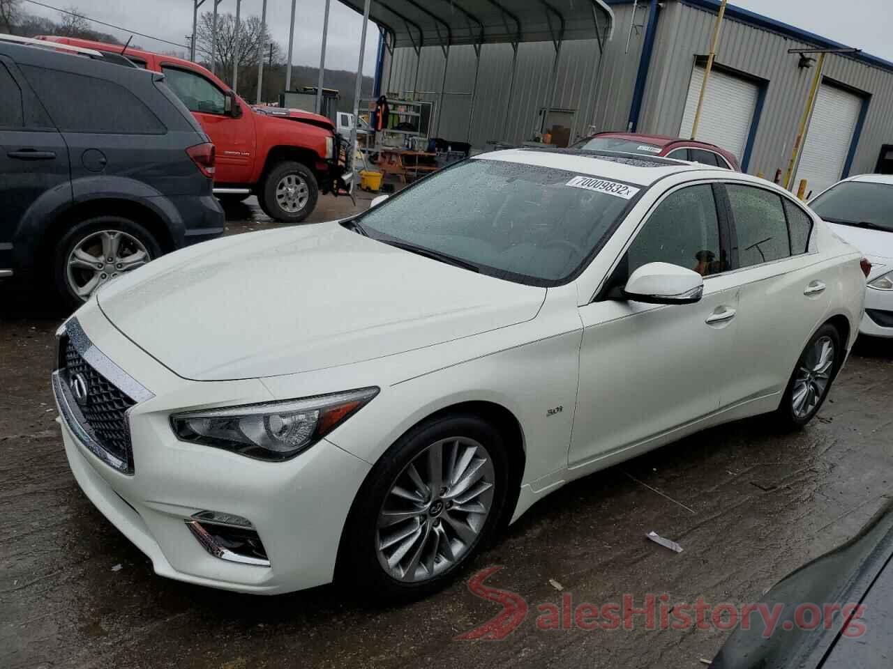 JN1EV7AR3JM439915 2018 INFINITI Q50