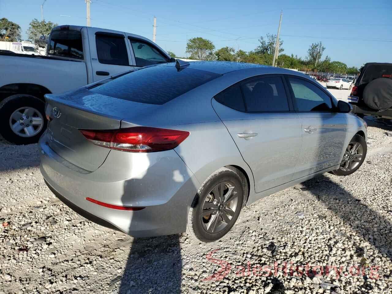 5NPD84LFXJH260752 2018 HYUNDAI ELANTRA