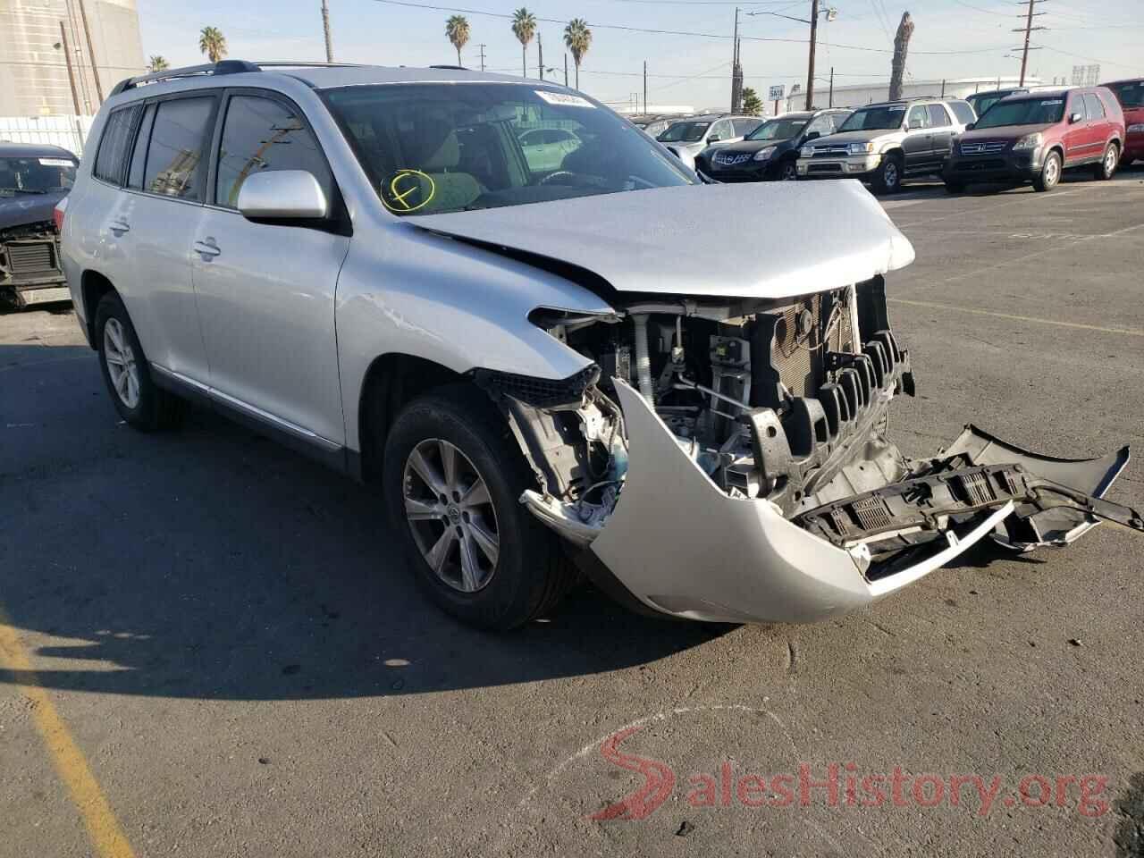 5TDBK3EHXDS215391 2013 TOYOTA HIGHLANDER