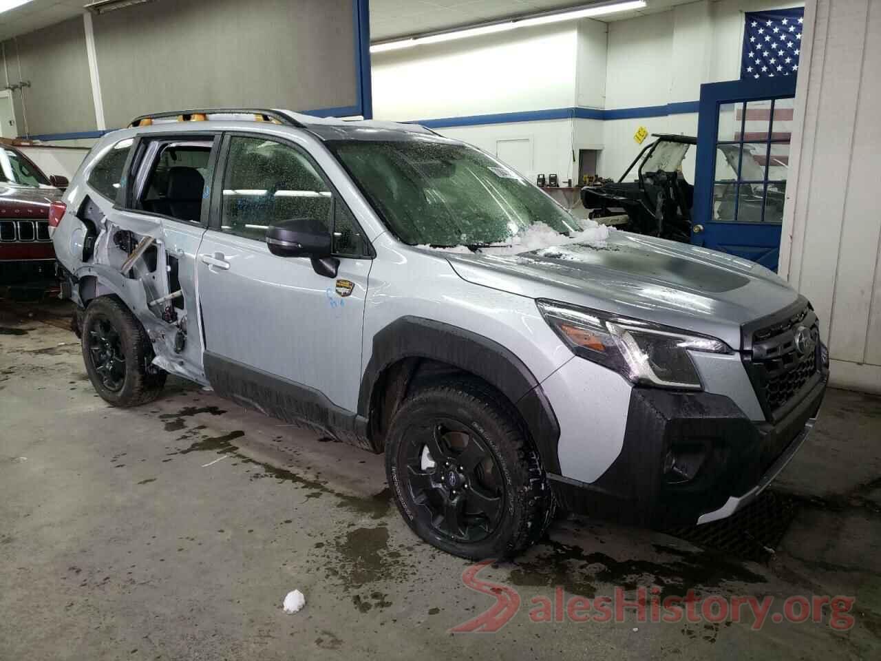 JF2SKAMC4NH499733 2022 SUBARU FORESTER