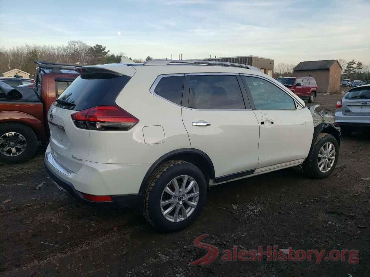 5N1AT2MV7HC827948 2017 NISSAN ROGUE