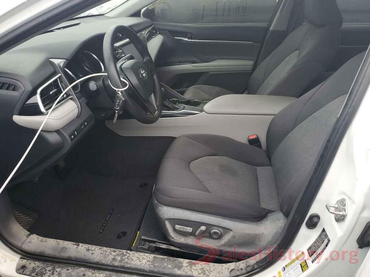 4T1B11HK7JU620982 2018 TOYOTA CAMRY