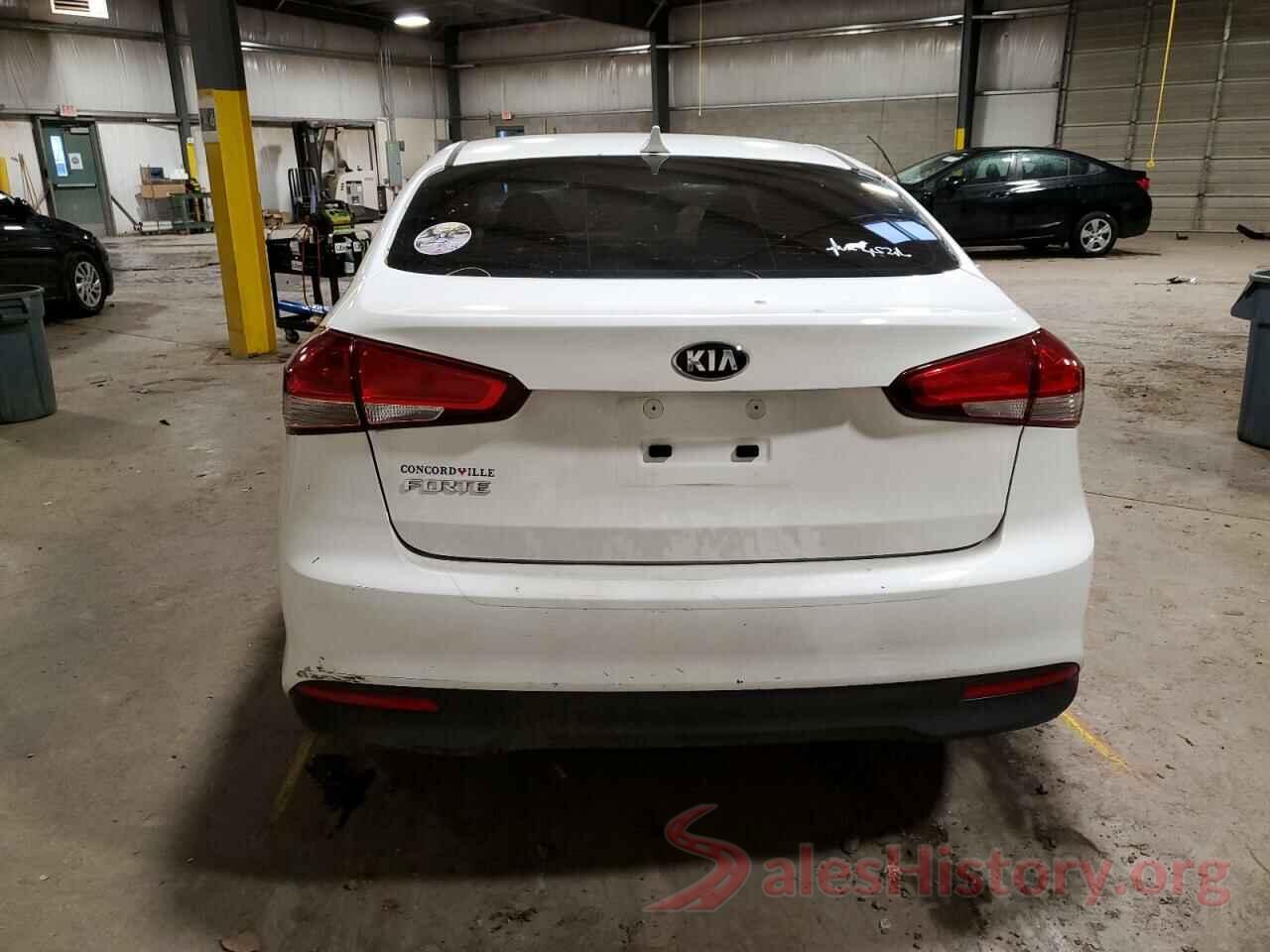 3KPFK4A78HE156426 2017 KIA FORTE