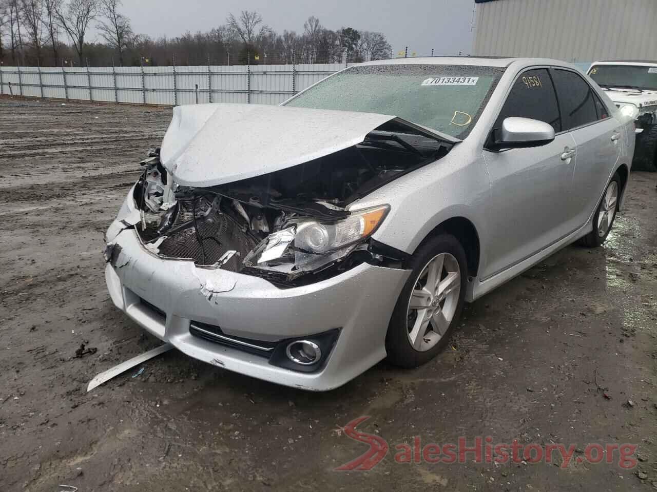 4T1BF1FK3EU826262 2014 TOYOTA CAMRY