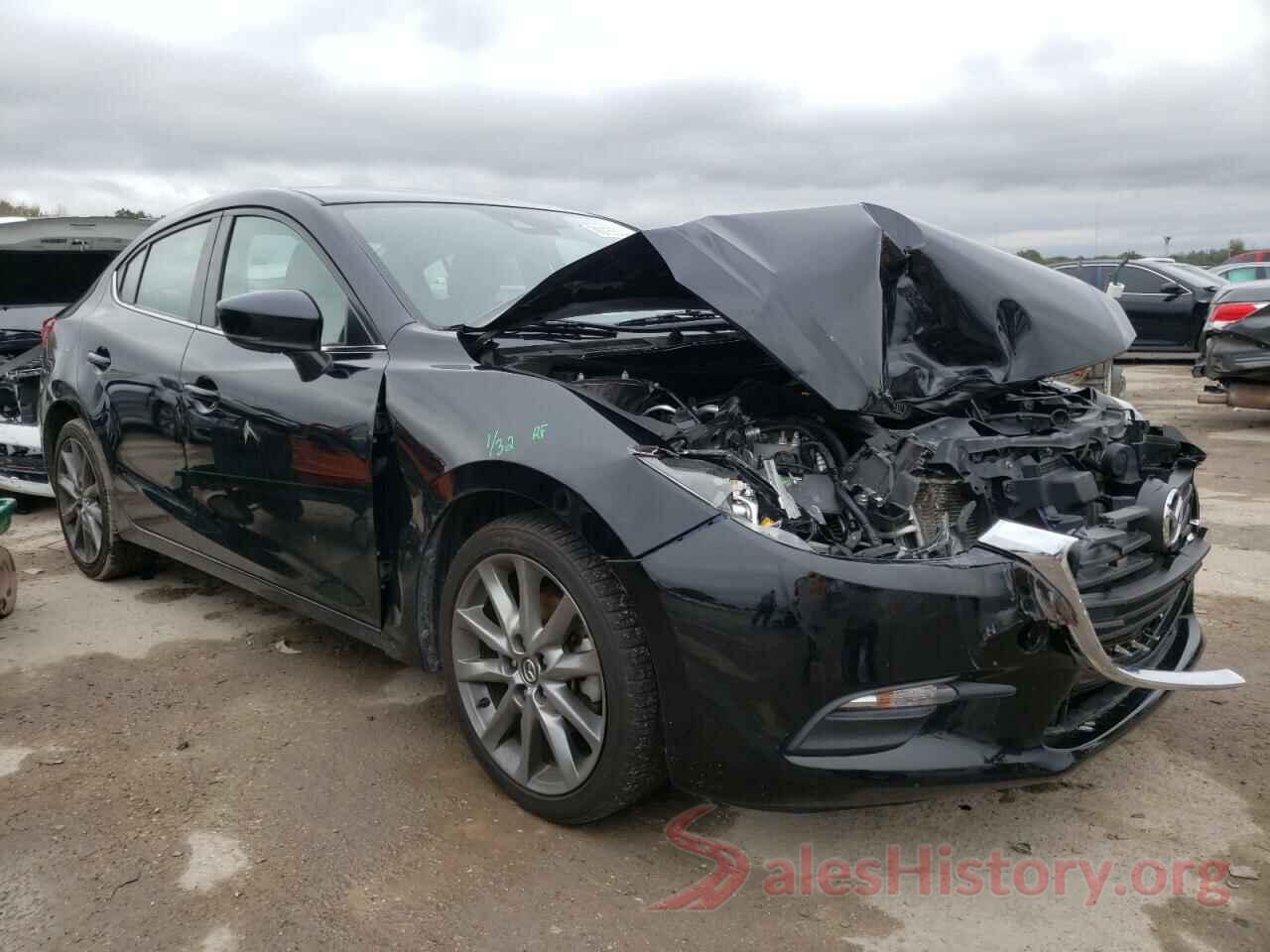 3MZBN1V32JM213580 2018 MAZDA 3