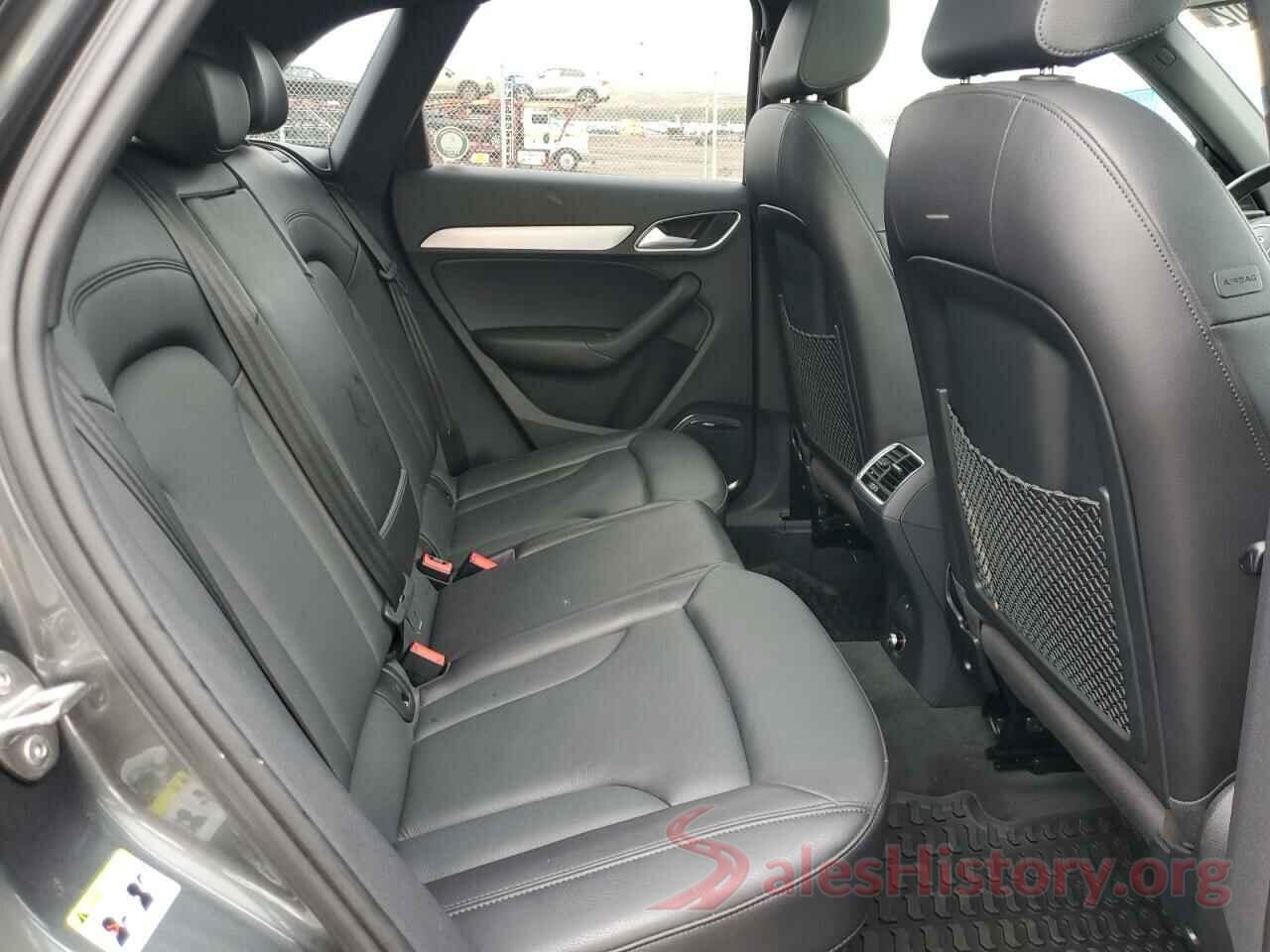 WA1JCCFS3JR030106 2018 AUDI Q3