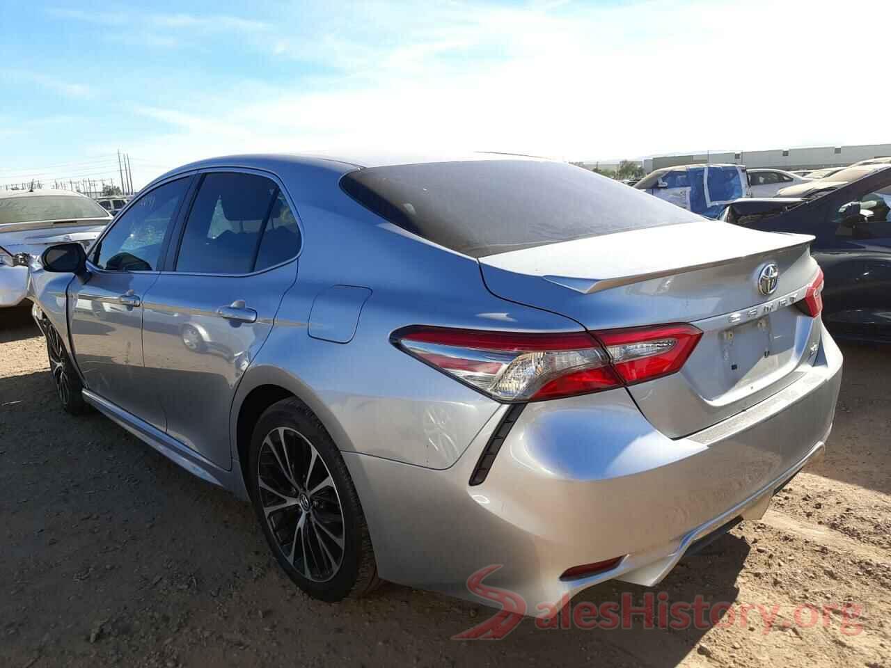 4T1B11HK3JU082362 2018 TOYOTA CAMRY