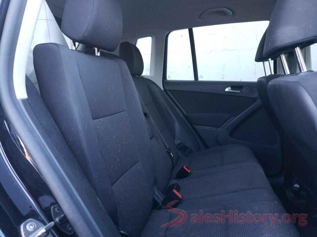 WVGBV7AX3HK044312 2017 VOLKSWAGEN TIGUAN