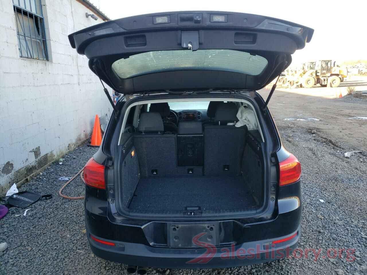 WVGBV7AX3HK044312 2017 VOLKSWAGEN TIGUAN