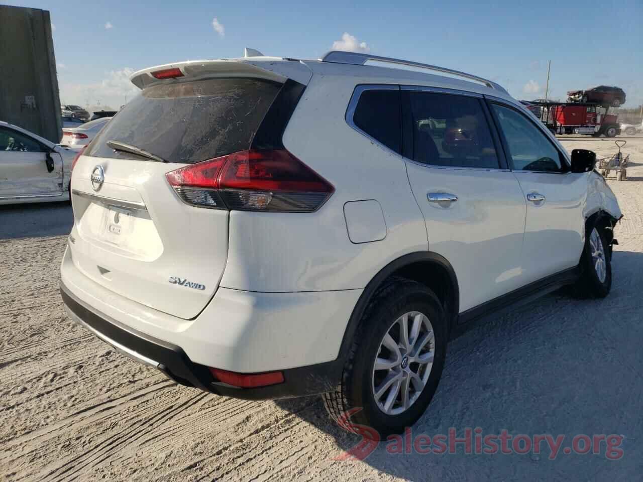 KNMAT2MV1JP555612 2018 NISSAN ROGUE