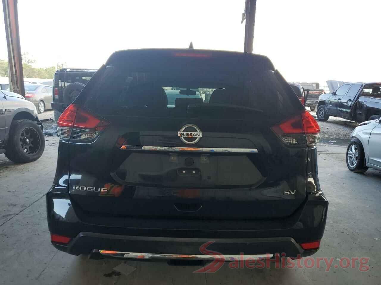 KNMAT2MT2HP527813 2017 NISSAN ROGUE