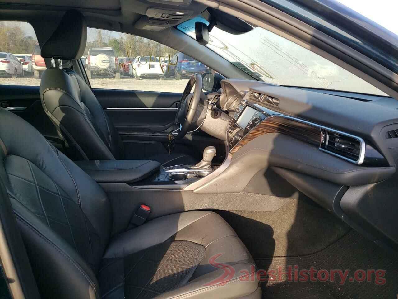 4T1B11HK5JU612704 2018 TOYOTA CAMRY