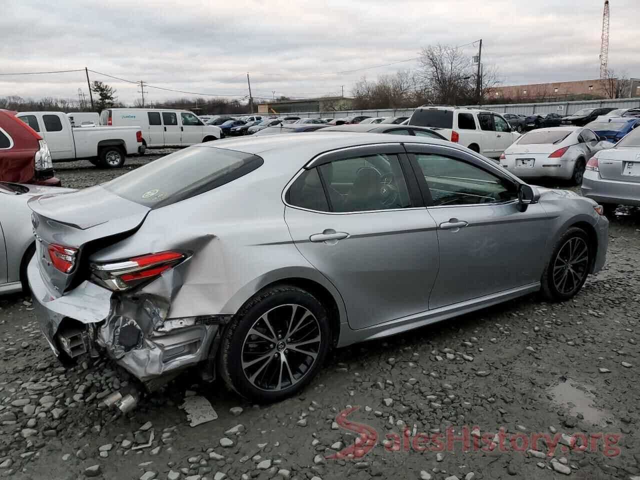 JTNB11HK6J3044906 2018 TOYOTA CAMRY