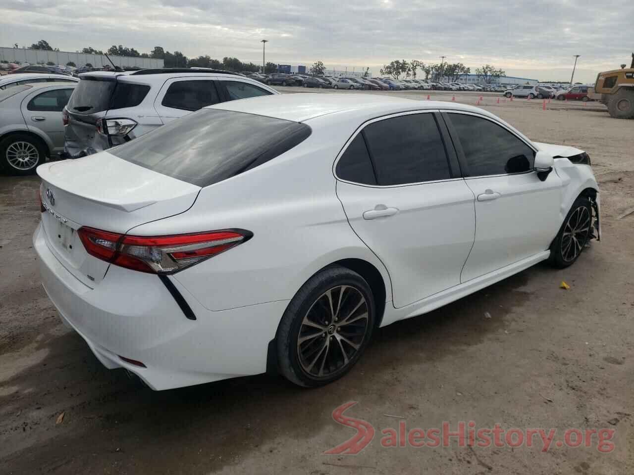 JTNB11HK2J3005293 2018 TOYOTA CAMRY