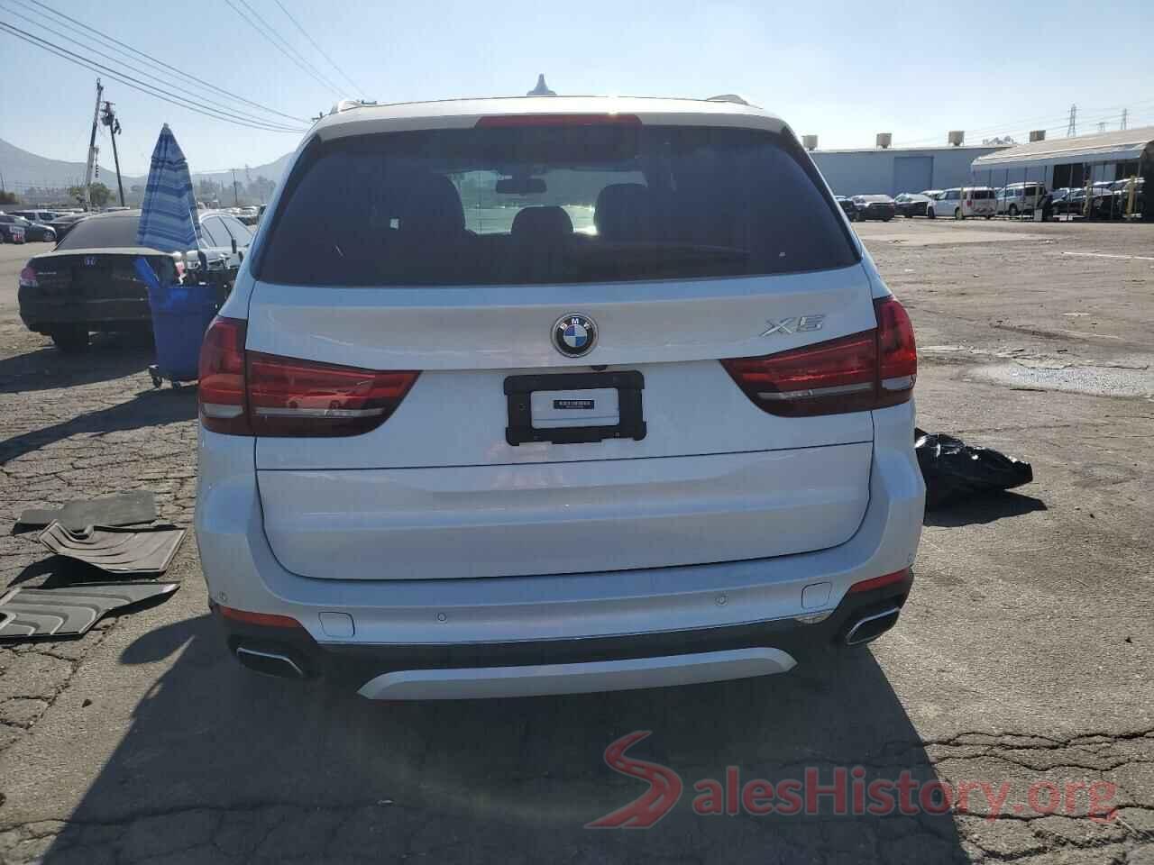 5UXKR0C50J0Y04210 2018 BMW X5