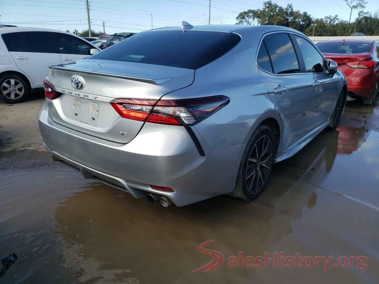 4T1G11AK9MU567769 2021 TOYOTA CAMRY