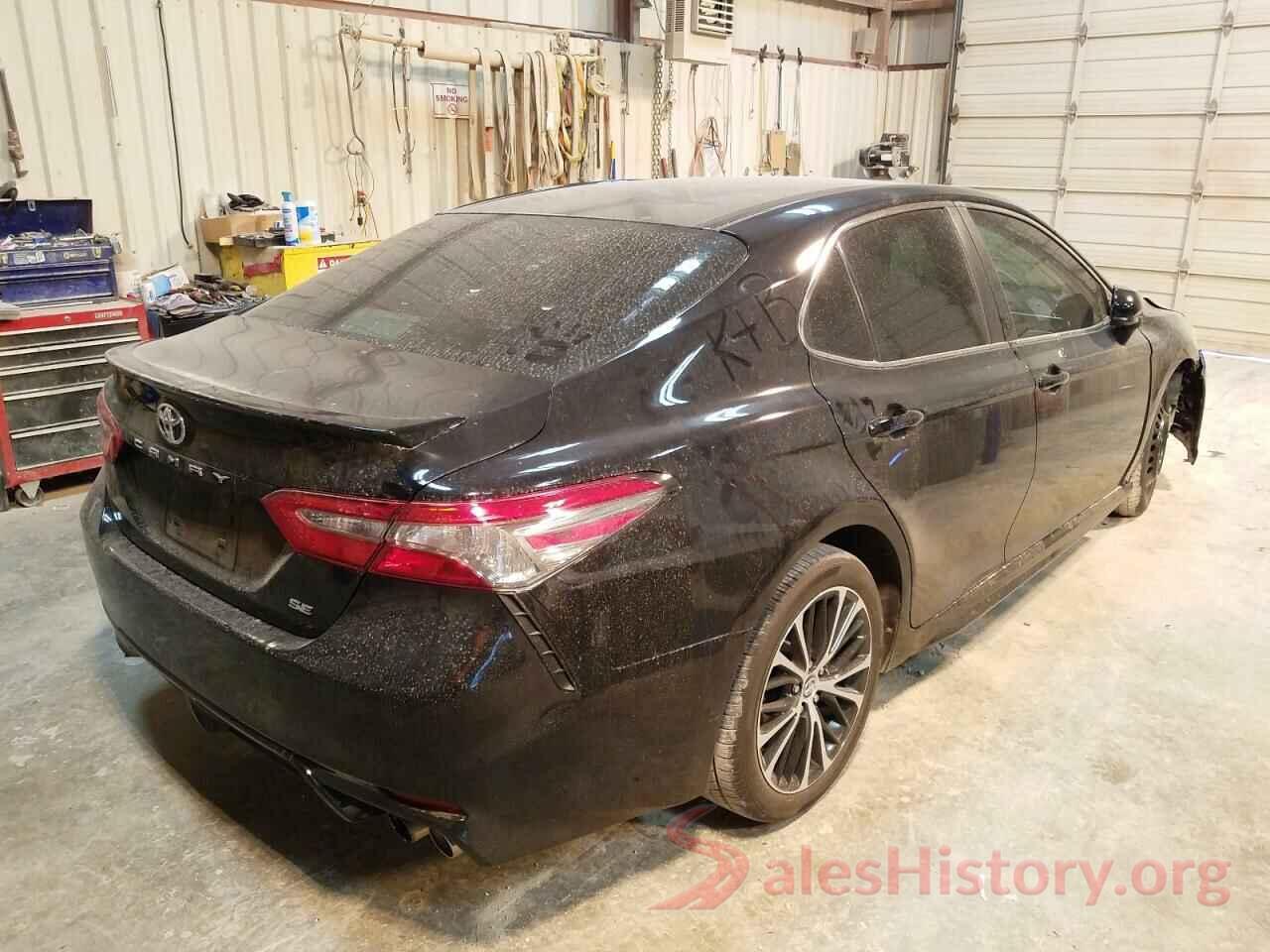 4T1B11HK9JU667088 2018 TOYOTA CAMRY