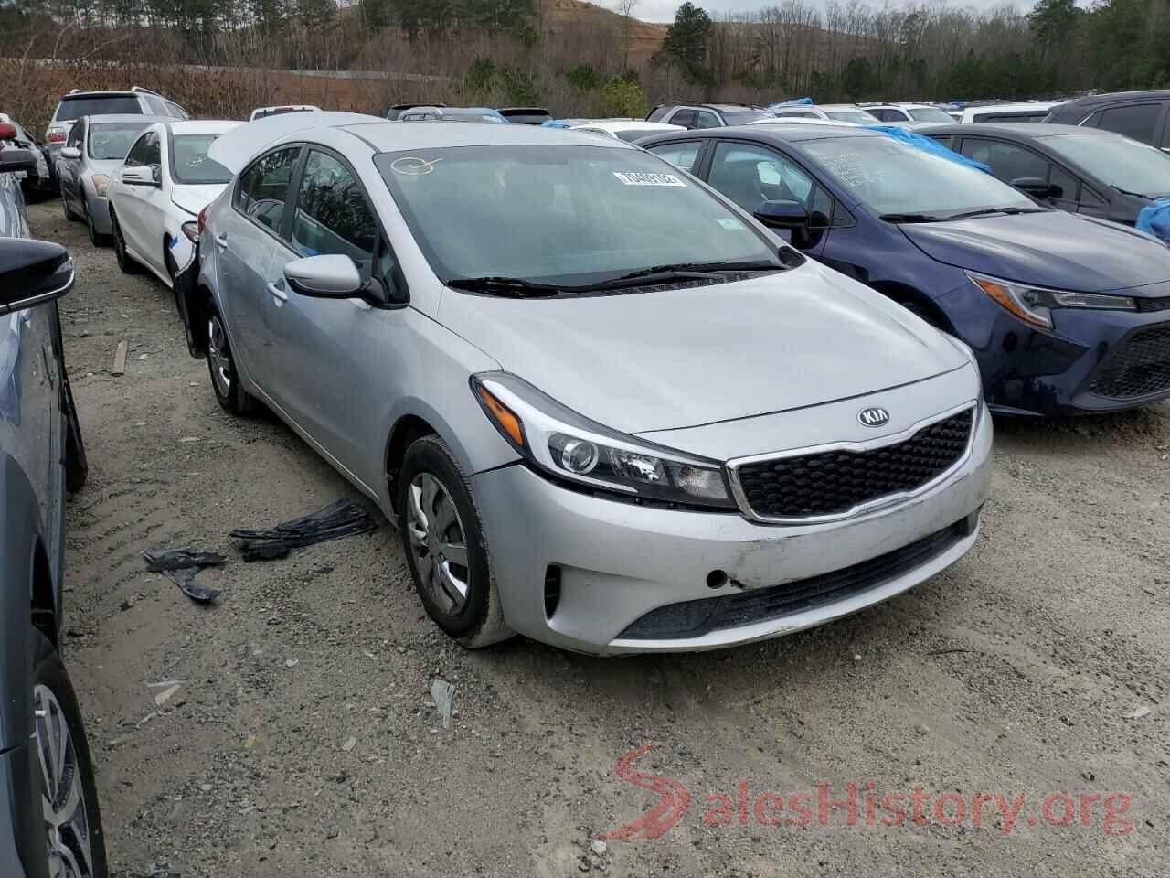 3KPFK4A7XJE274032 2018 KIA FORTE