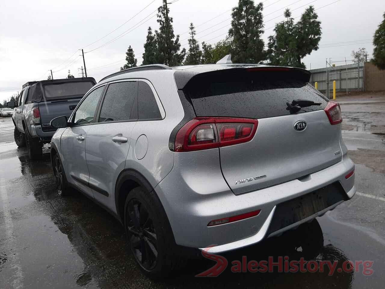 KNDCC3LC8K5310320 2019 KIA NIRO